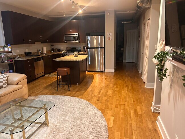 Foto del edificio - 2504 N Willetts Ct