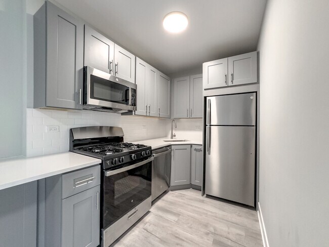 Foto del edificio - 378 Hazel Ave