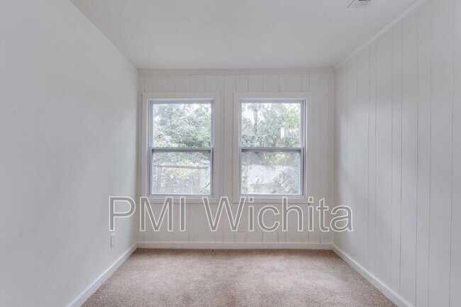 Foto del edificio - 4311 E Lincoln St