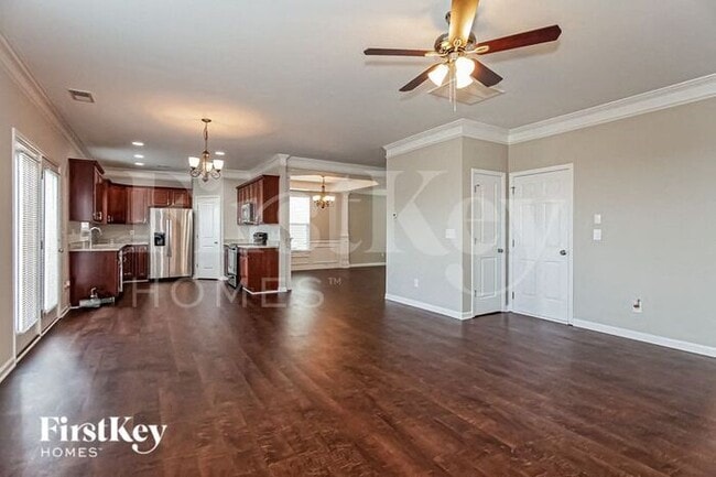 Building Photo - 1619 Eastway Drive
