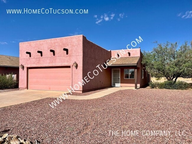 Building Photo - 10076 S Honeysuckle Dr