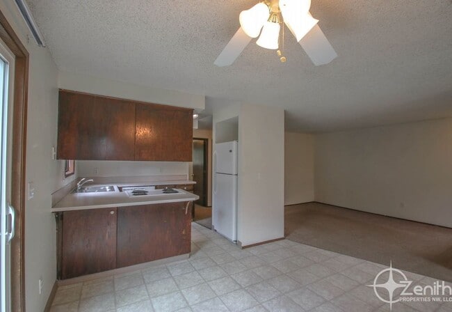 Foto del edificio - 2922 NE 86th Ave