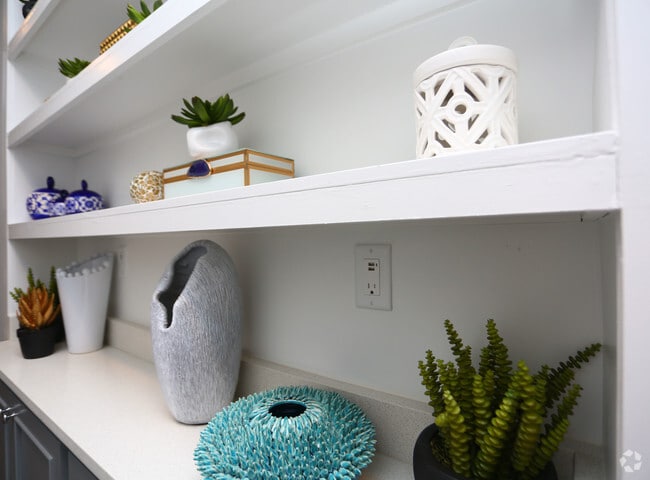 Photo - Carolina Square Apartments