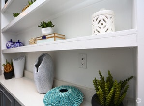 Building Photo - Carolina Square