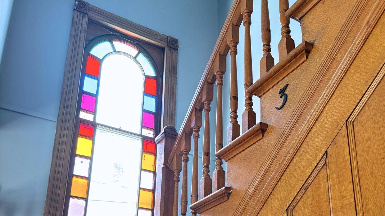 Entry way - 500 N Henry St