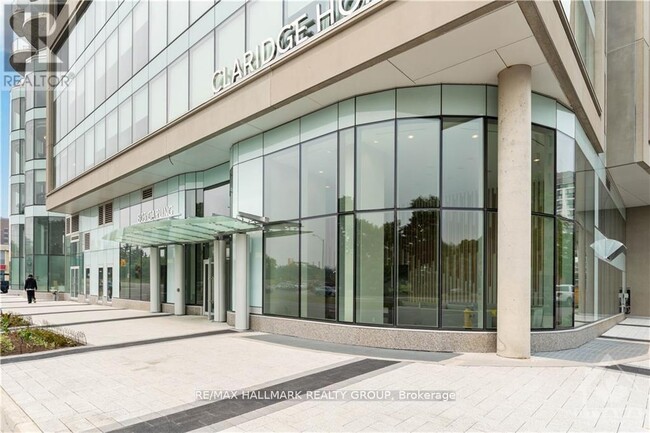 Photo du bâtiment - 805-2805 Carling Ave