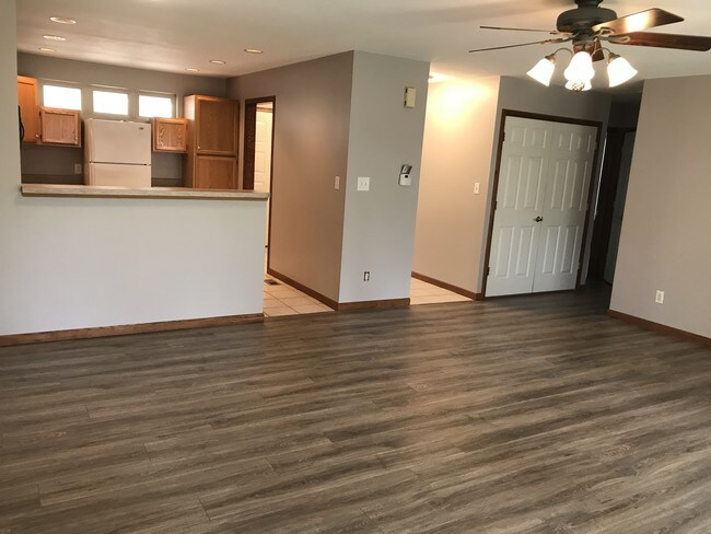 Foto del edificio - 6016 N Frostwood Pkwy