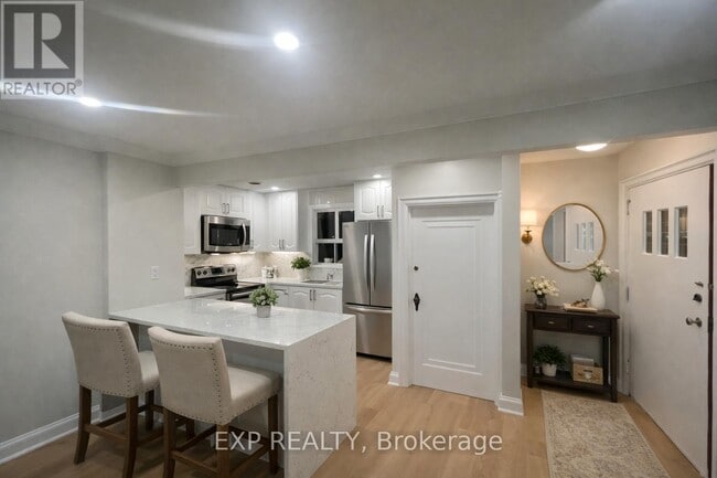 Photo du bâtiment - 11 Fairside Ave