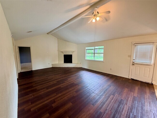 Foto del edificio - 15811 Nutcracker Ct