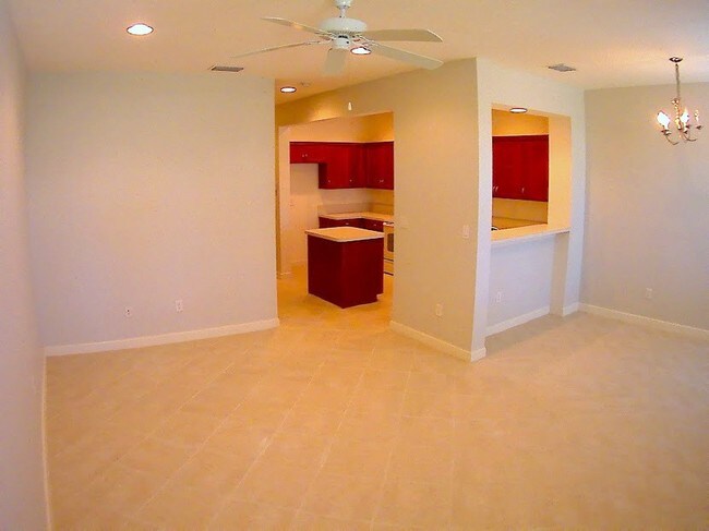 Foto del edificio - 880 Millbrae Ct