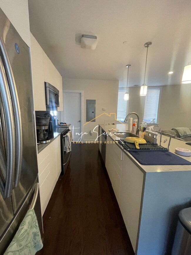 Building Photo - 20 Sussex St