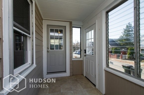 Foto del edificio - NOW AVAILABLE! - 203 Lynch St, Providence,...