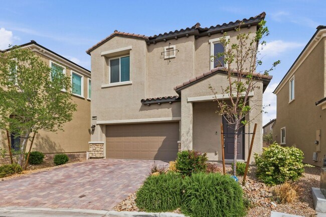 Foto del edificio - Southwest Gem! 3BR + Loft, Smart Home, Low-Maintenance Paver Patio