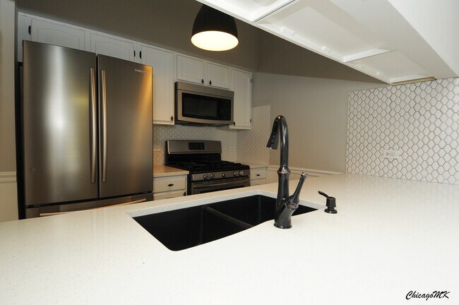 Building Photo - 1192 Regency Dr