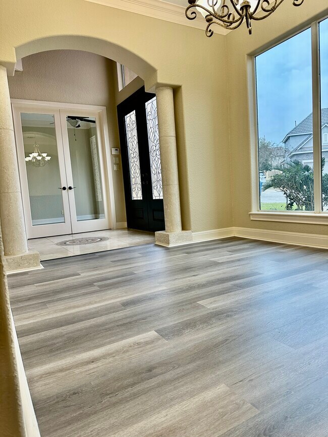 Foto del edificio - 26 Stone Hill Ct