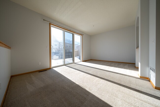 Building Photo - 7516 Parkridge Ln