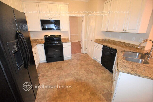 Foto del edificio - 4360 Riverlake Way