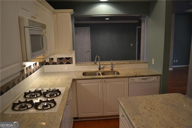 Foto del edificio - 3047 Lenox Rd NE