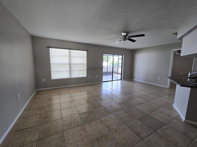 Foto del edificio - 12367 Linden Dr