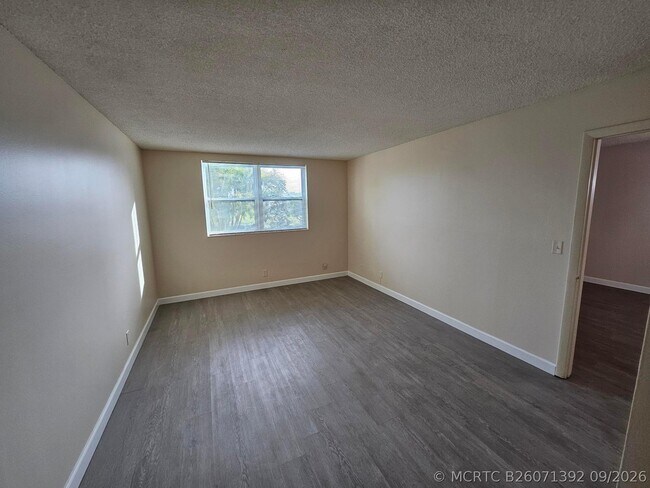 Foto del edificio - 2900 NW 46th Ave