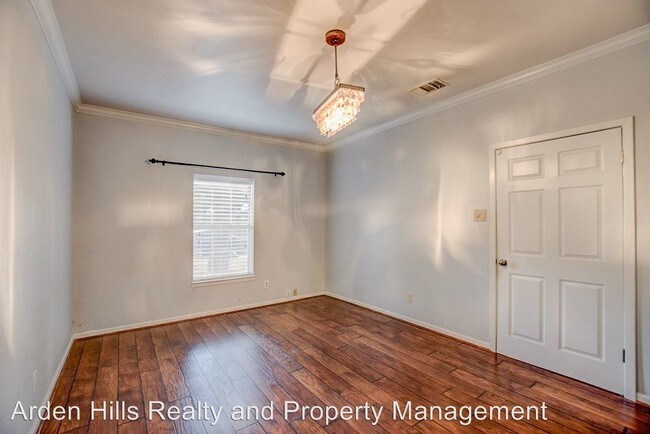 Building Photo - 3 br, 2 bath House - 1312 Park St.