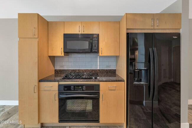 Foto del edificio - 4808 N 24th St