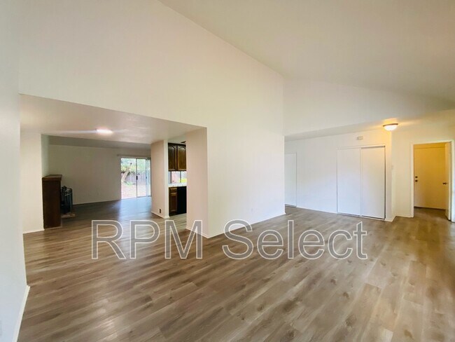 Building Photo - 1710 Quincey Ln