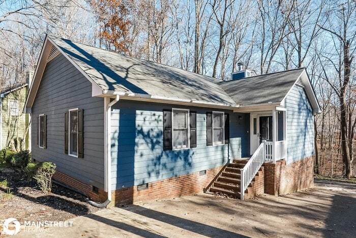 Primary Photo - 4210 Queen Victoria Pl