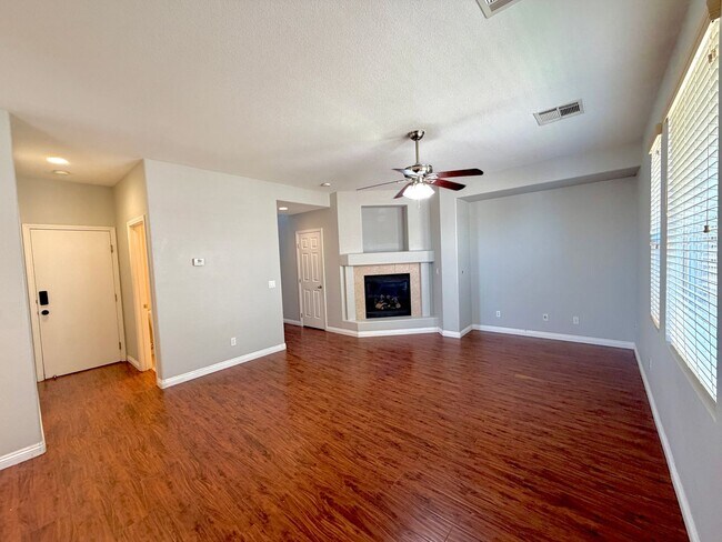 Foto del edificio - 7358 W Shelbourne Ave