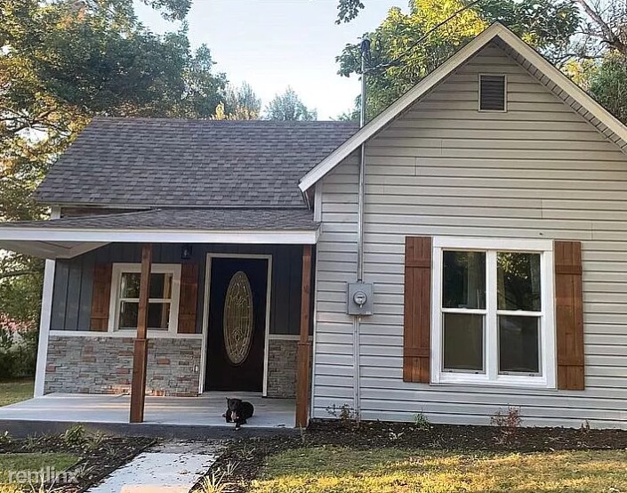 2 br, 1 bath House 301 Church St House Rental in Sarcoxie, MO