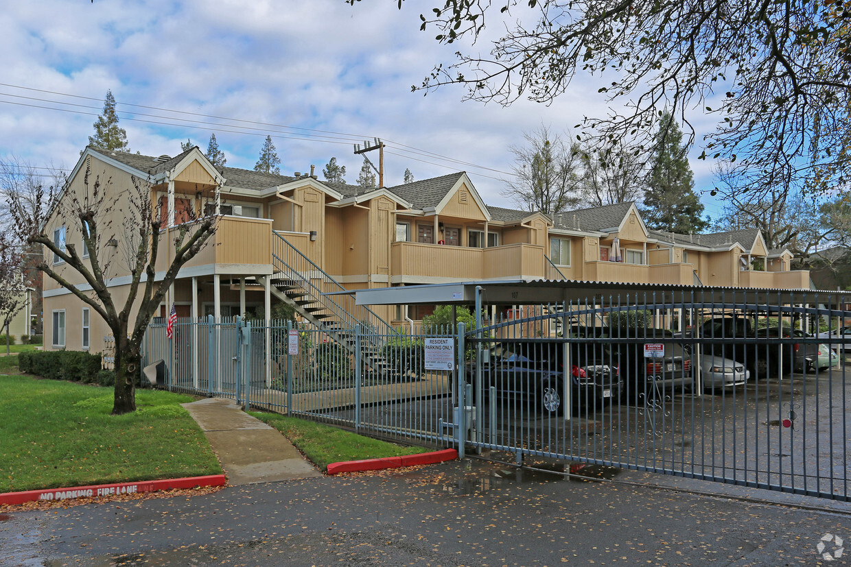 Primary Photo - Carmichael Springs Apartments