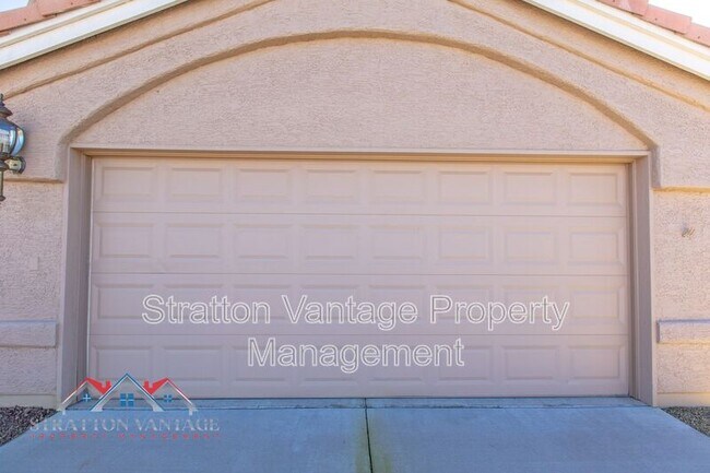 Building Photo - 24625 S Rosewood Dr