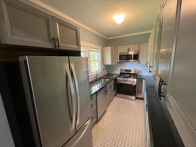 Photo - Varsity Management Apartment