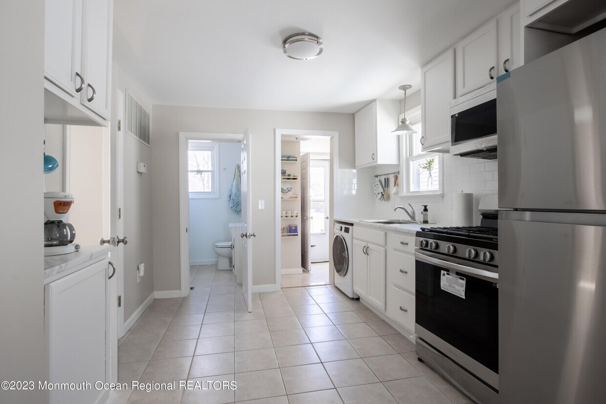 51 Ocean Ave, Middletown Township, NJ 07748 House Rental in