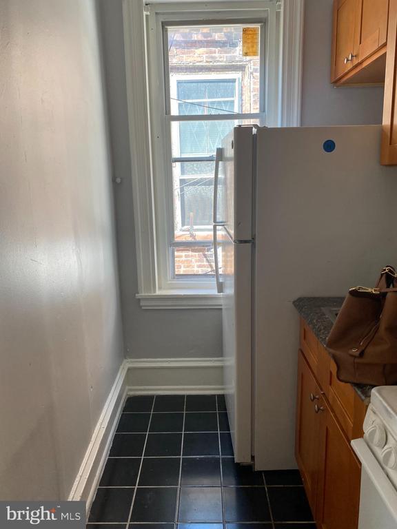Primary Photo - 1342 W Westmoreland St