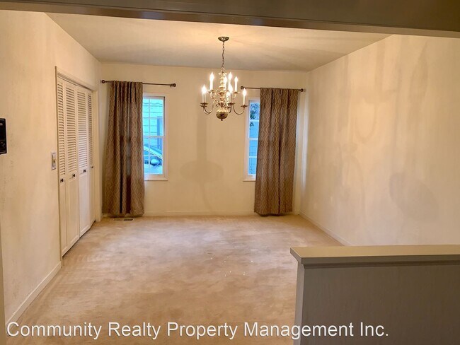 Foto del edificio - 4 br, 2 bath House - 137 Covington St