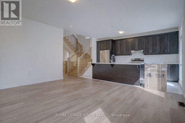 Photo du bâtiment - 1584 Scarlett Trl