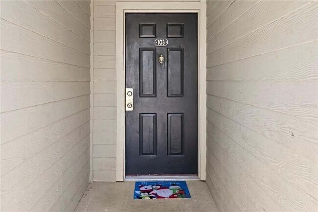 Photo - 6166 Westgate Dr Townhome