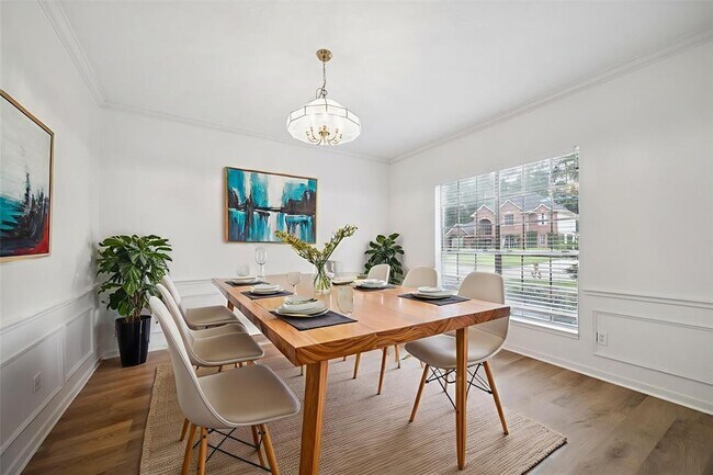 Foto del edificio - 3115 Woodcreek Glen Ln