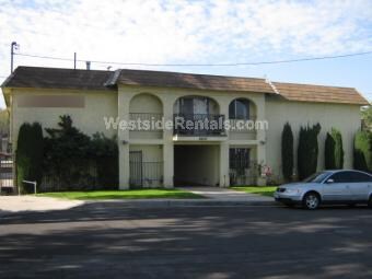 Foto principal - 26377 Hillcrest Ave
