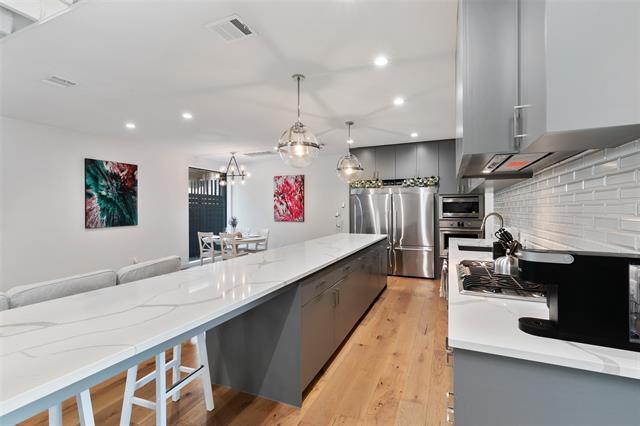 Foto del edificio - 4303 Roseland Ave
