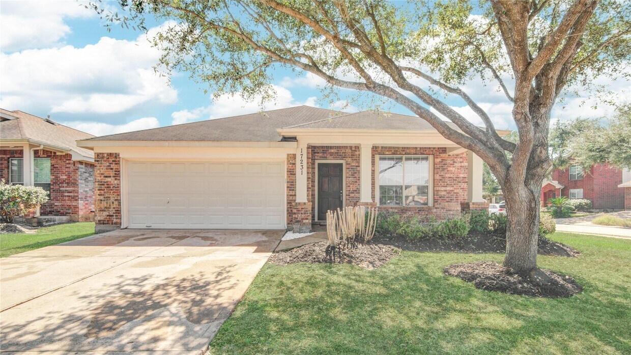 Primary Photo - 17231 Hollow Sands Ct