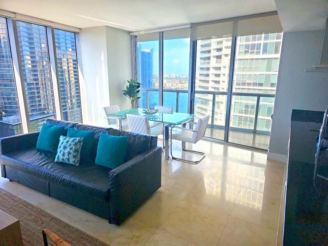 Foto principal - 485 Brickell Ave