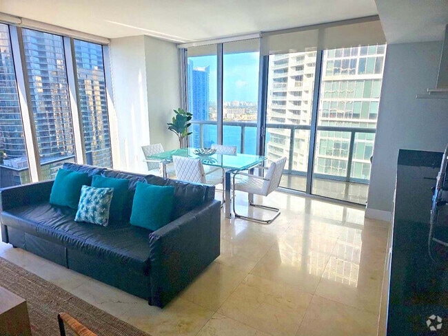 Building Photo - 485 Brickell Ave