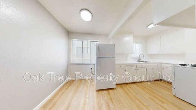 Foto del edificio - 6506 Foothill Blvd