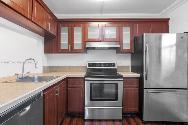 Foto del edificio - 900 NW 106th Terrace