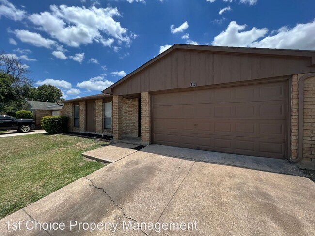 Foto del edificio - 3 br, 2 bath House - 5809 Deerfoot Tr