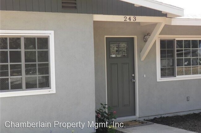 Building Photo - 3 br, 1.5 bath House - 243 E. View St