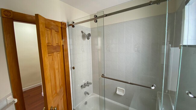Foto del edificio - 537 80th St