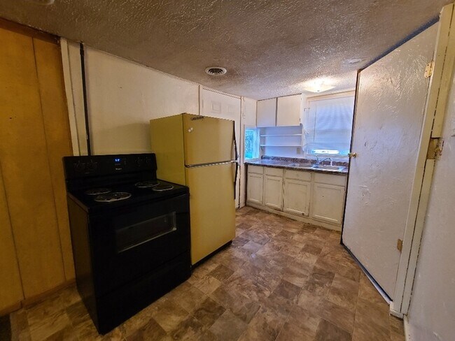 Foto del edificio - 2317 Reed Ave